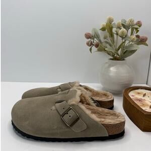 Birkenstock Boston VL/Shearling Suede Taupe Narrow Fit Men 8/Women 10 NWOB